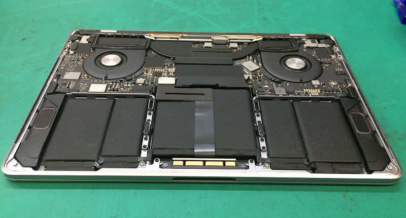 MacBook Pro 13-inch 2020 バッテリー交換・修理