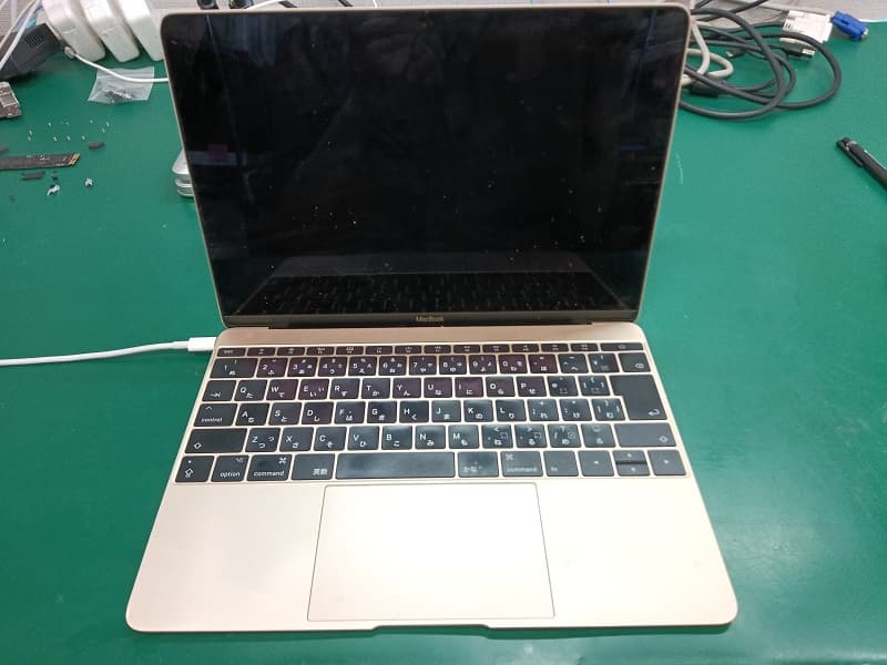 MacBook