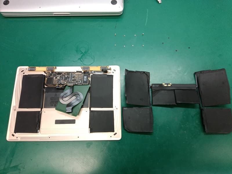 MacBook バッテリー