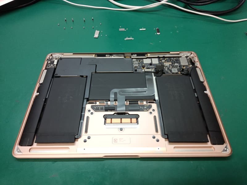 MacBookAir 分解
