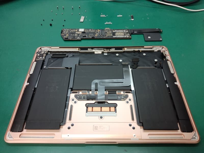 MacBookAir 分解