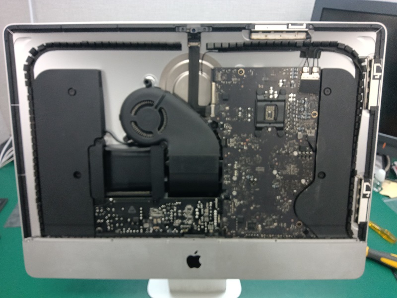iMac 内部